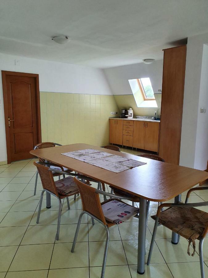 Villa Kamilla Kulcsoshaz Sub Cetate Exterior foto