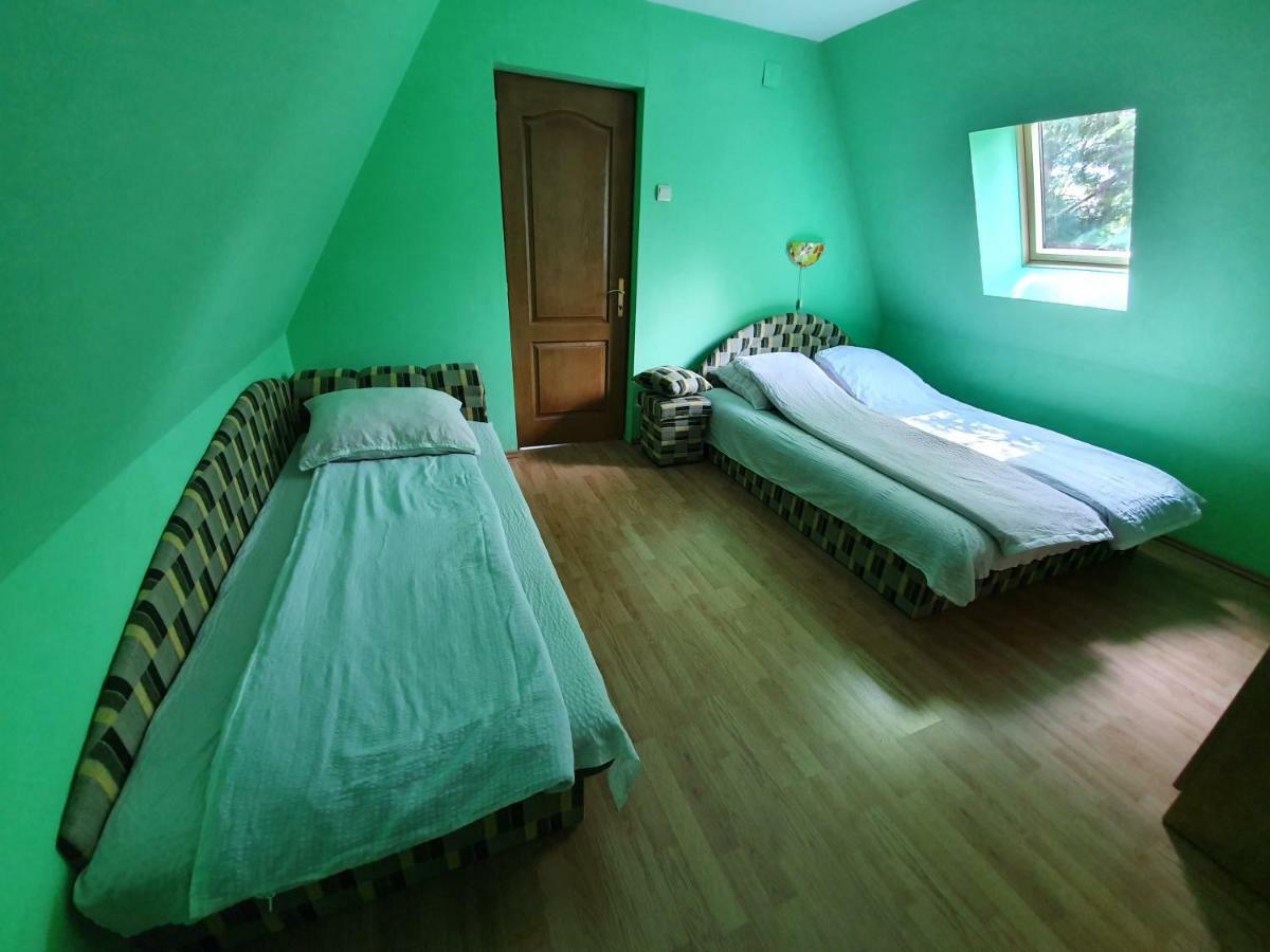 Villa Kamilla Kulcsoshaz Sub Cetate Exterior foto