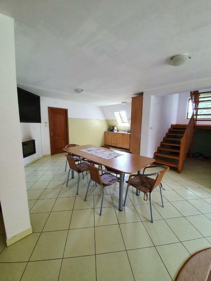 Villa Kamilla Kulcsoshaz Sub Cetate Exterior foto