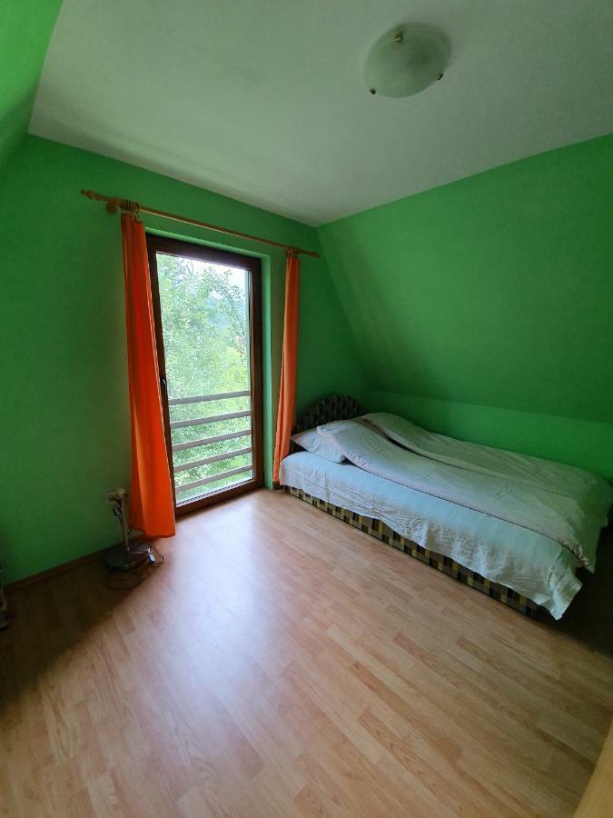 Villa Kamilla Kulcsoshaz Sub Cetate Exterior foto
